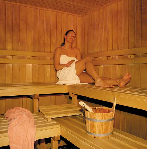 Frau in Sauna